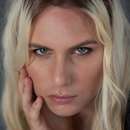 Sensual Trans Ready To Give You The Best Blowjob Ever ?